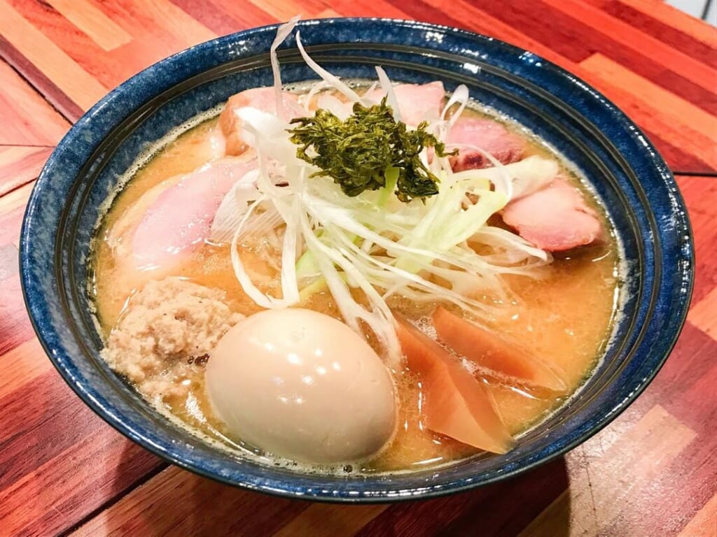 五ノ神水産のらーめん銀だら搾り全部のせ