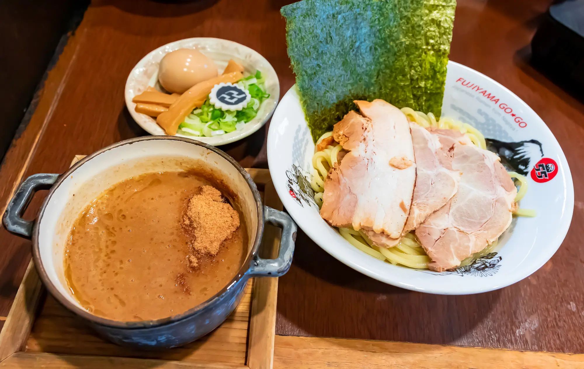 フジヤマ55 本店 - 上前津（名古屋） | ラーメン・つけ麺 | VACAN